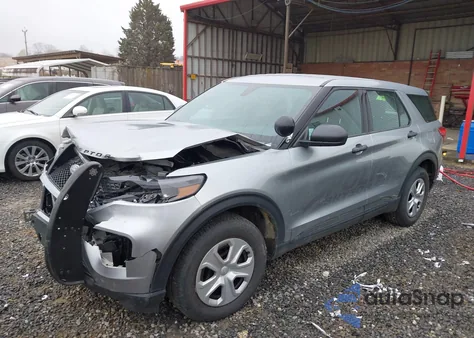 2022 Ford Police Interceptor z USA, uszkodzony, nr VIN 1FM5K8AC9NGB45765